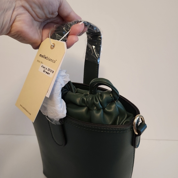 Melie Bianco Alexis Small Vegan Leather Bucket Crossbody Green NWT Drawstring - Picture 5 of 9